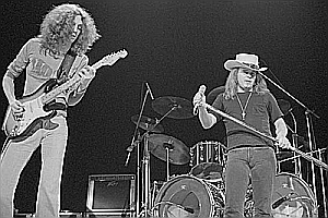 Lynyrd Skynyrd (1975)