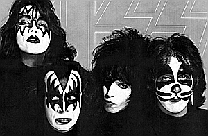 Kiss (1979)